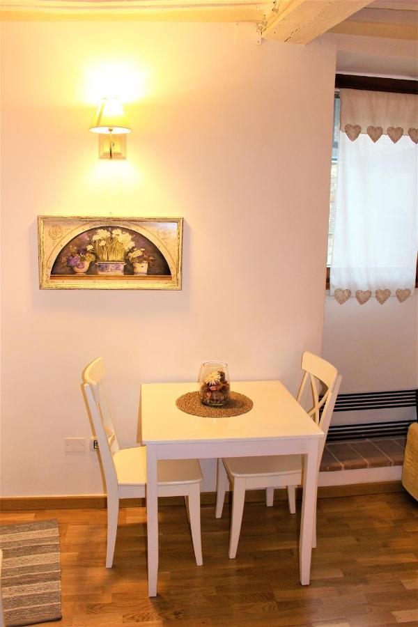 Romantic Suite 구비오 외부 사진